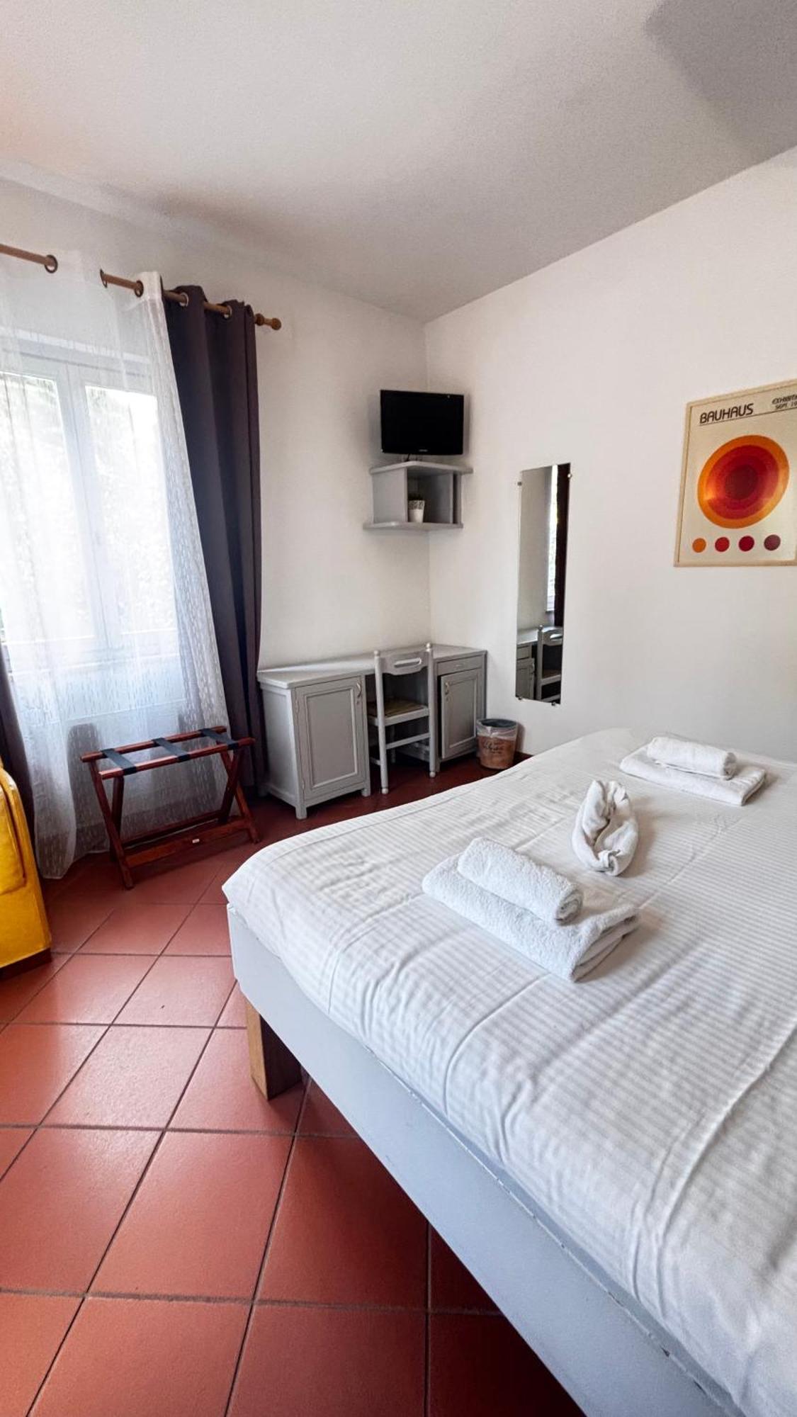 לה לבאנדו Hotel La Bastide מראה חיצוני תמונה