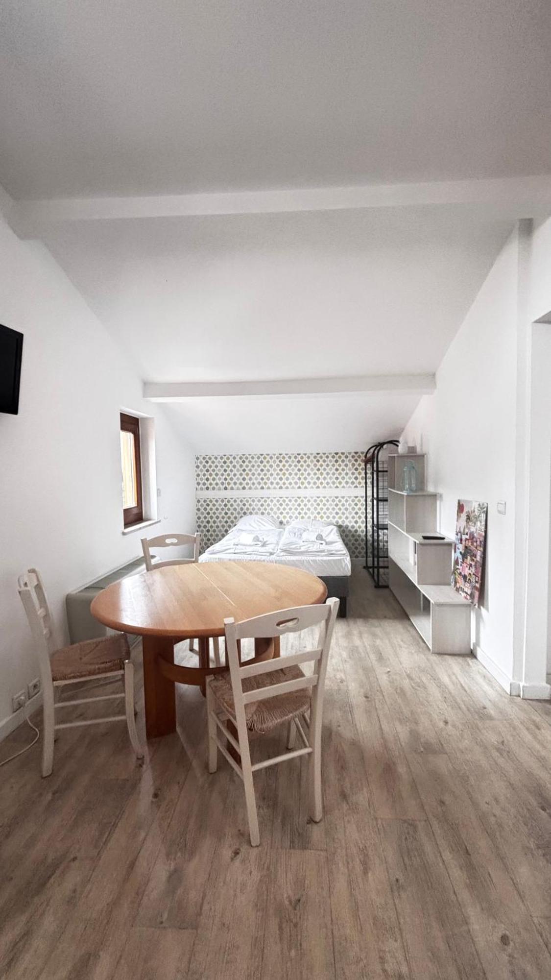 לה לבאנדו Hotel La Bastide מראה חיצוני תמונה