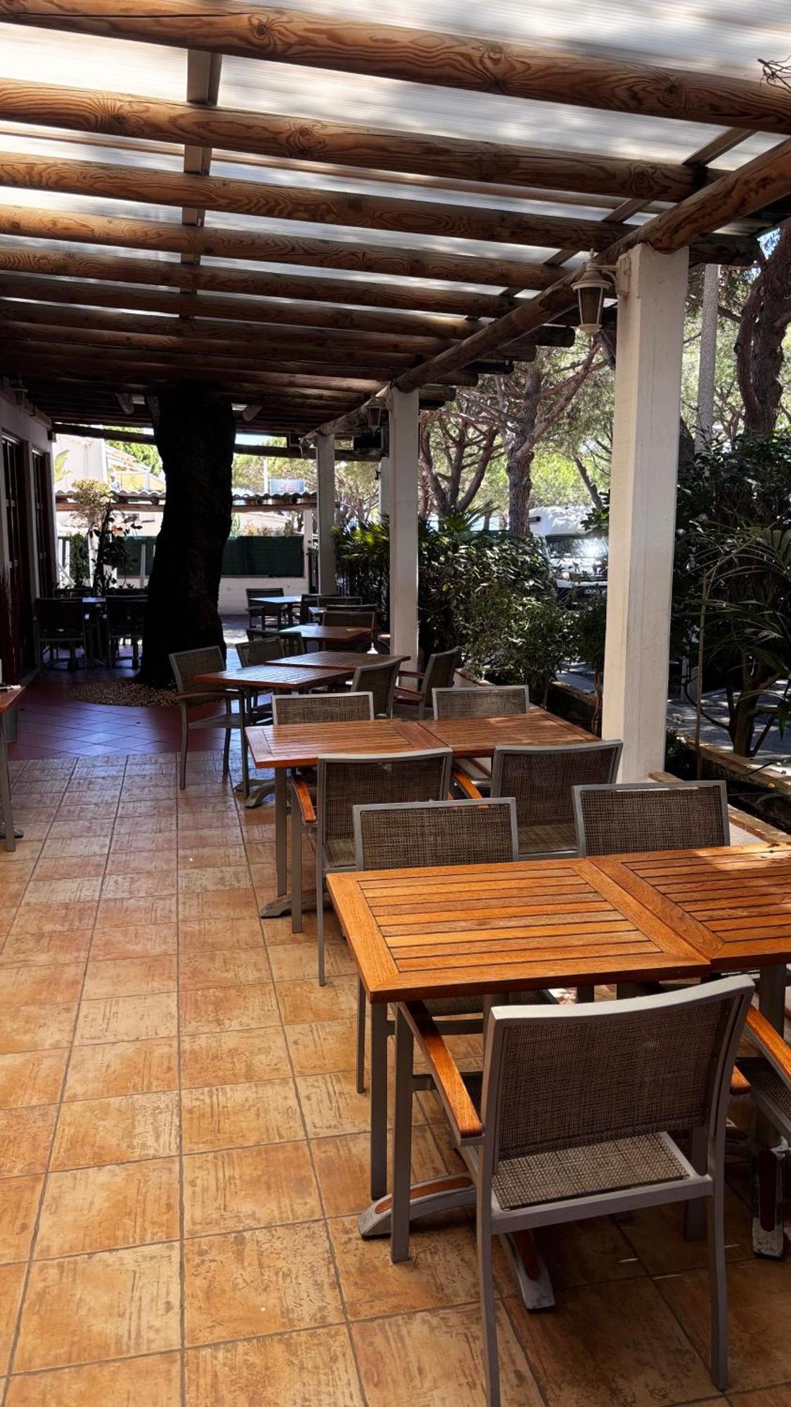 לה לבאנדו Hotel La Bastide מראה חיצוני תמונה