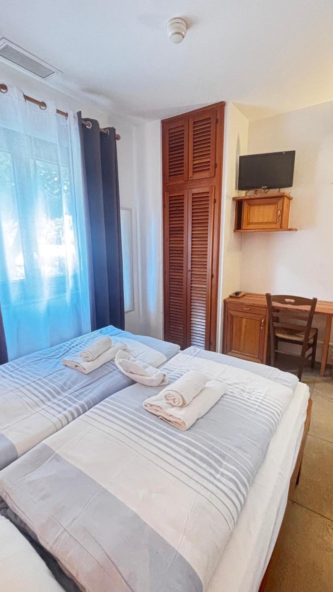 לה לבאנדו Hotel La Bastide מראה חיצוני תמונה
